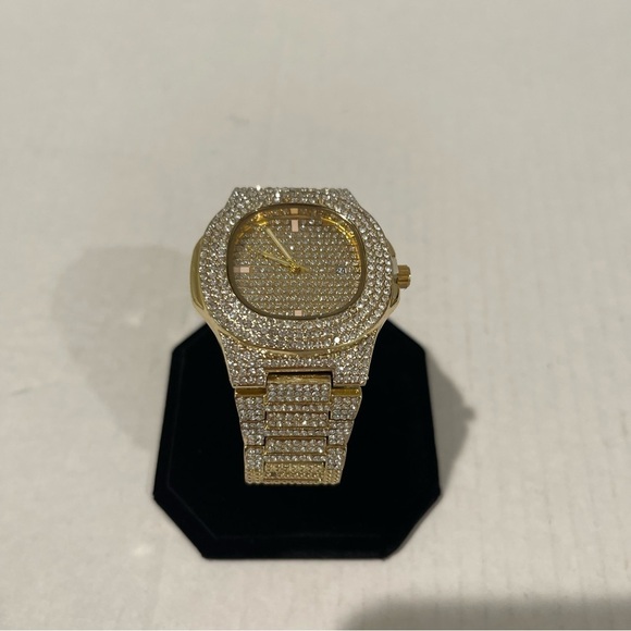 Men’s Crystal Iced-Out Silver Gold Watch Diamond Watch! - Picture 8 of 8